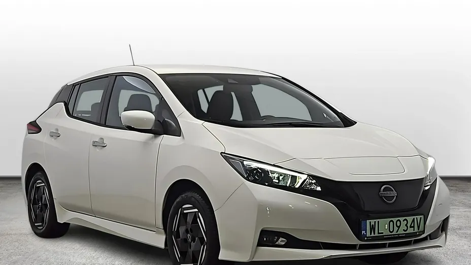 NISSAN Leaf -