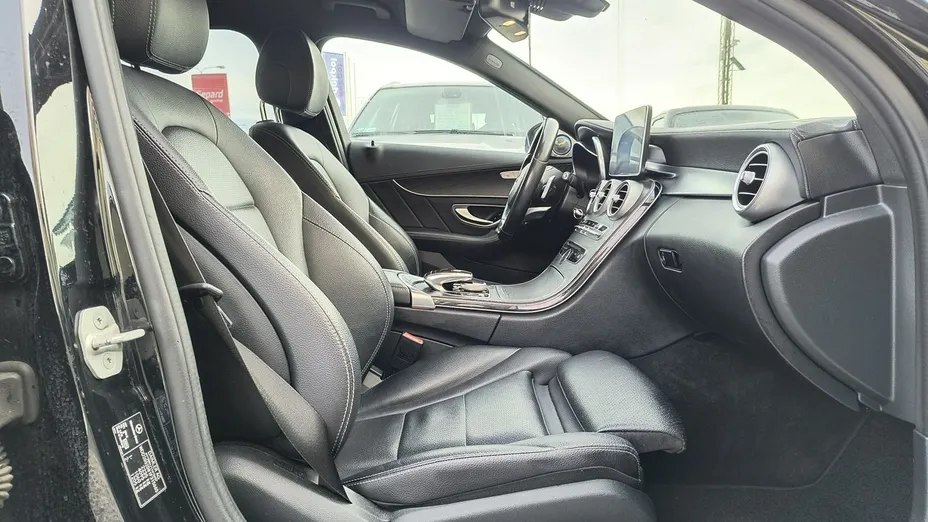 MERCEDES-BENZ C Klasa -