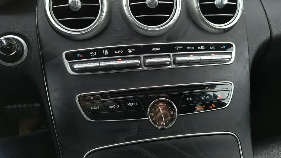 MERCEDES-BENZ C Klasa -