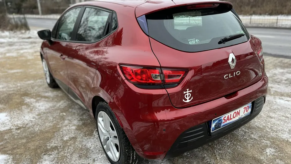 RENAULT Clio -