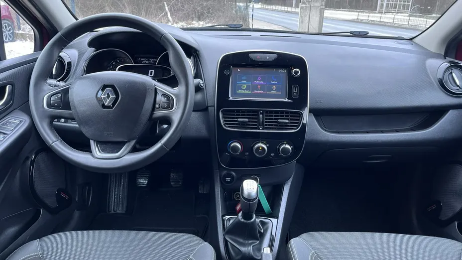 RENAULT Clio -