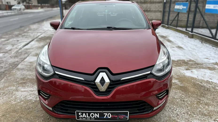 RENAULT Clio -