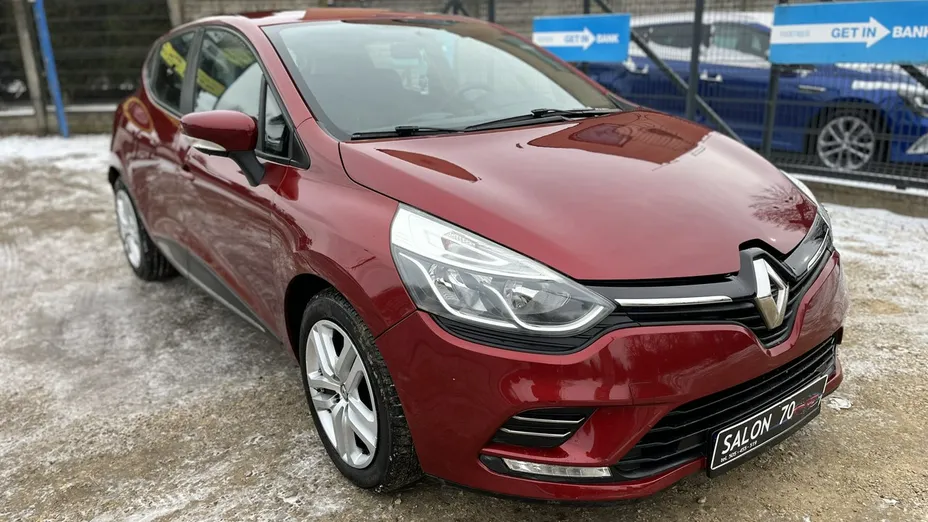 RENAULT Clio -