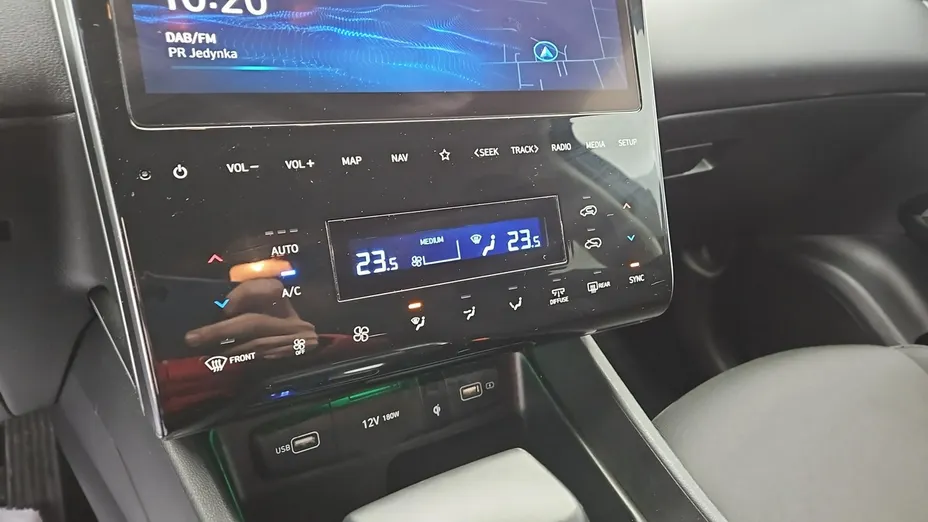 HYUNDAI Tucson -