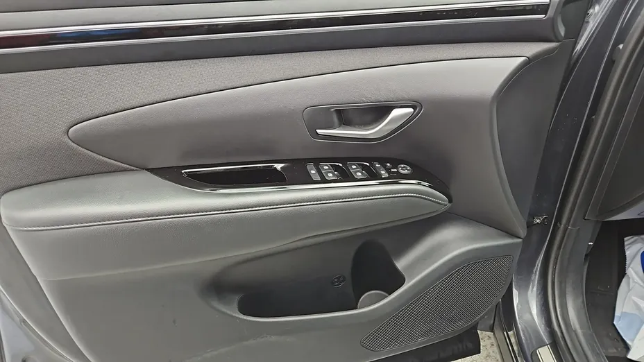 HYUNDAI Tucson -