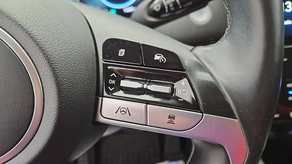 HYUNDAI Tucson -