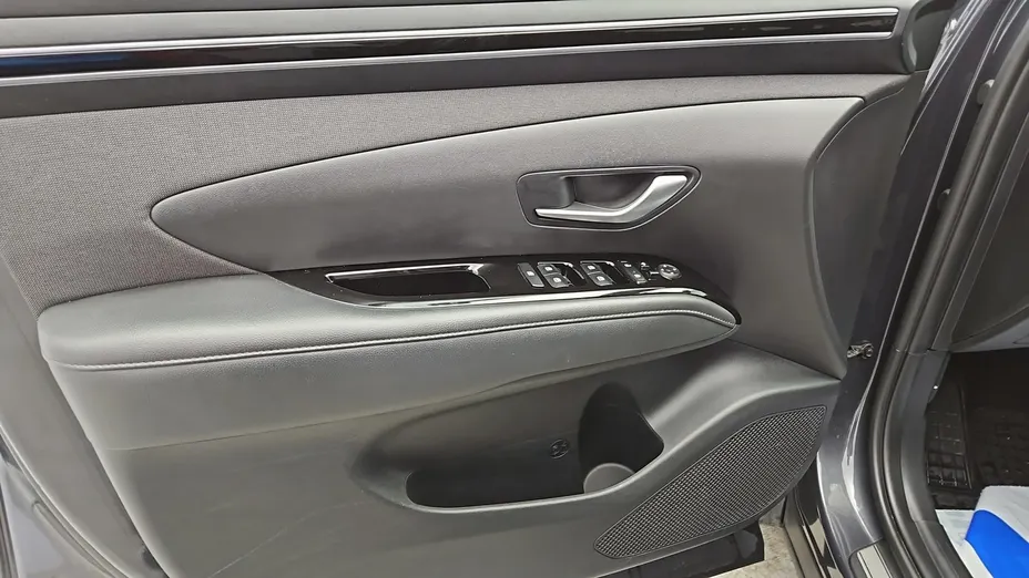 HYUNDAI Tucson -