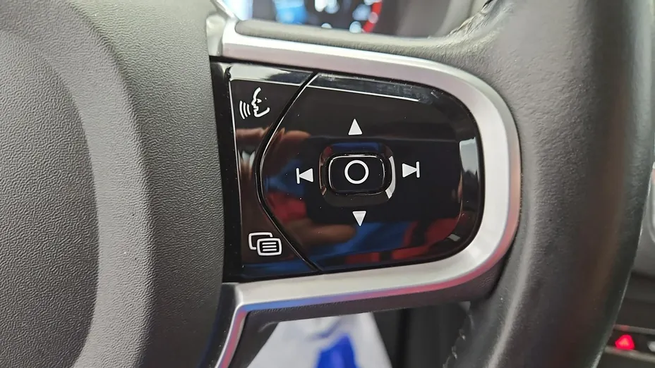 VOLVO XC90 -