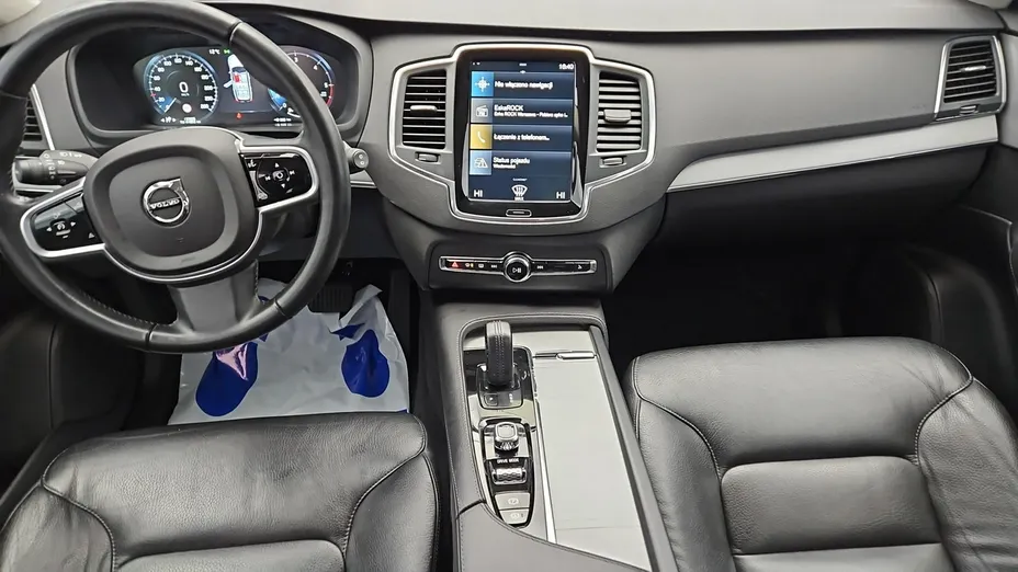 VOLVO XC90 -