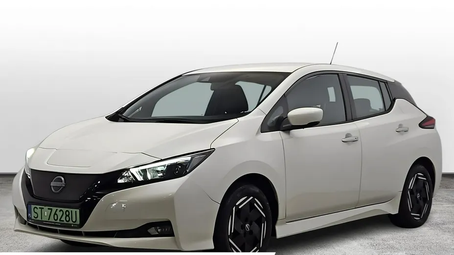 NISSAN Leaf -