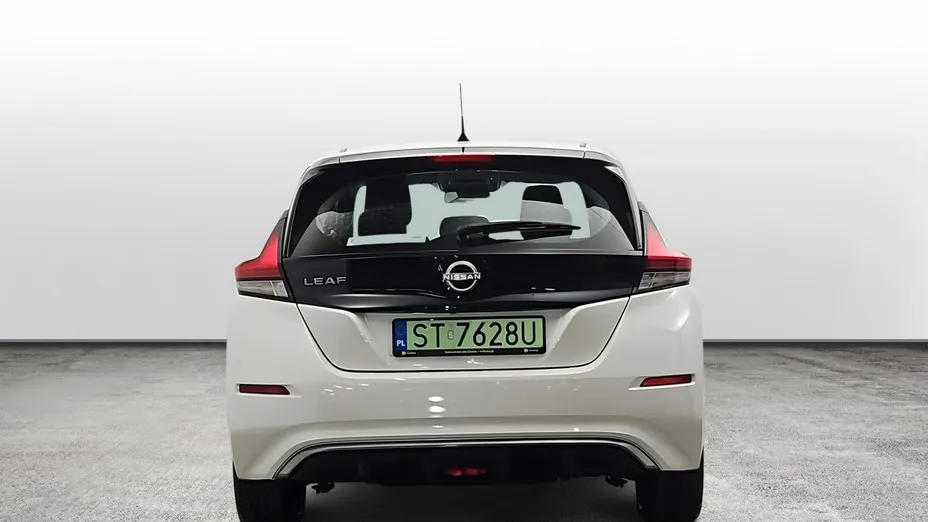 NISSAN Leaf -