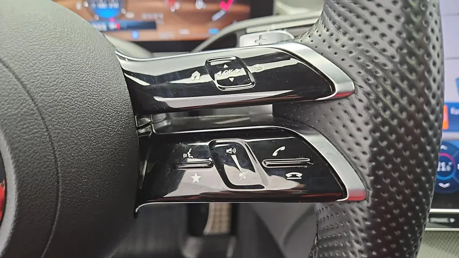 MERCEDES-BENZ GLC -
