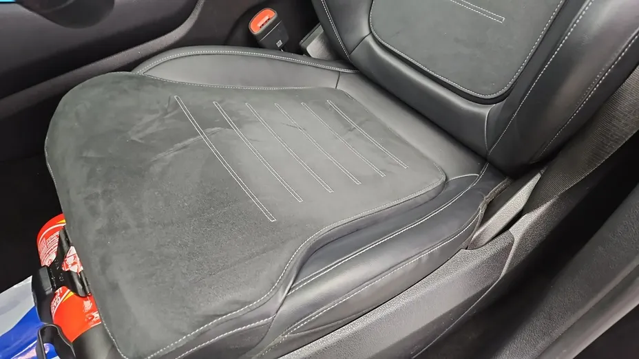 MERCEDES-BENZ GLC -