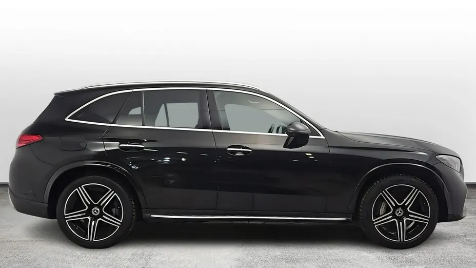 MERCEDES-BENZ GLC -