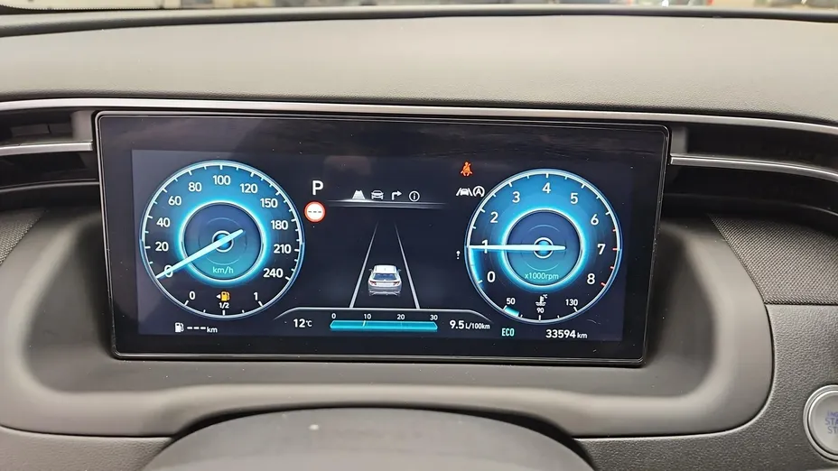 HYUNDAI Tucson -