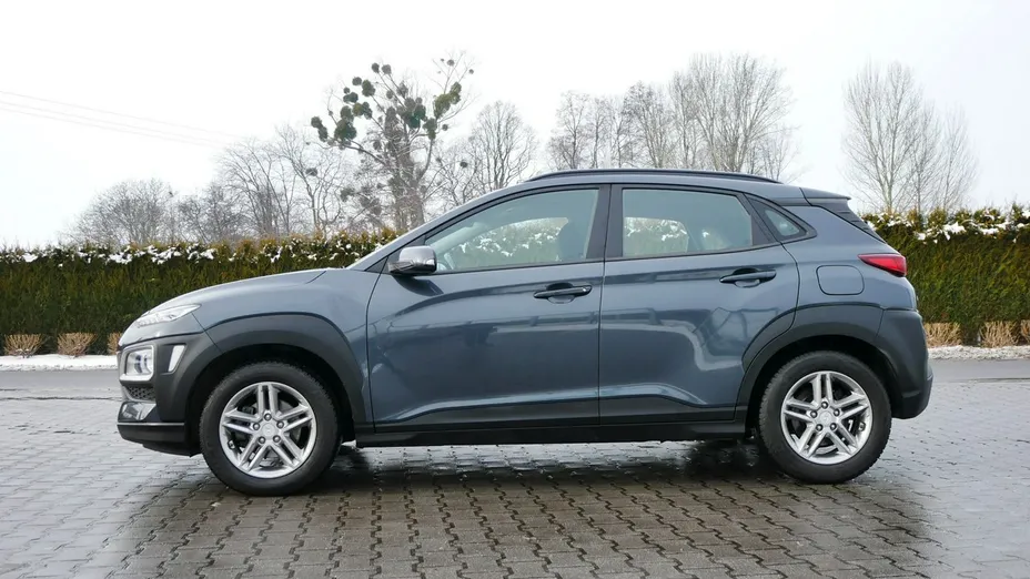 HYUNDAI Kona -