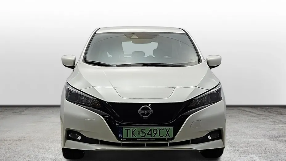 NISSAN Leaf -