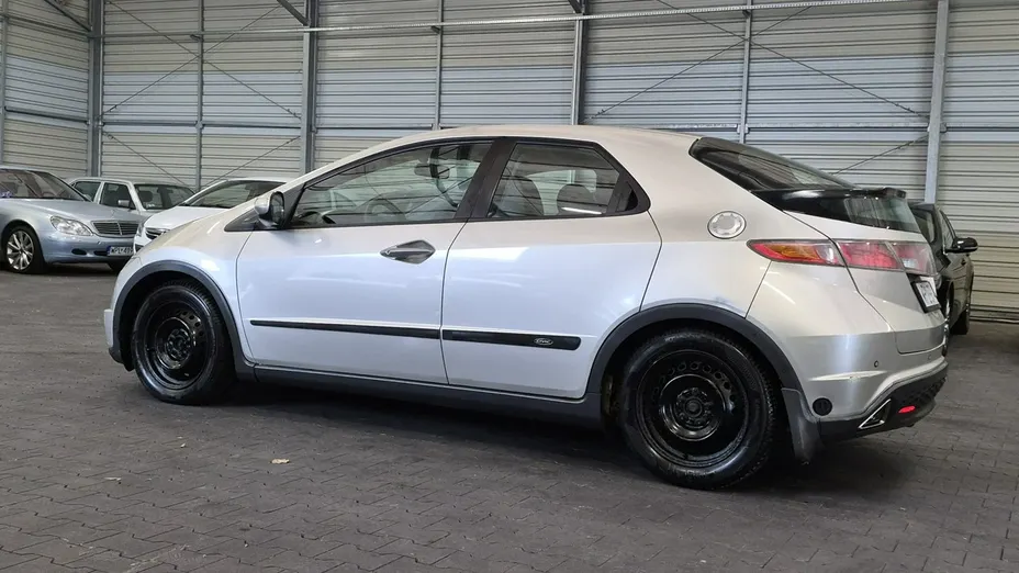 HONDA Civic -