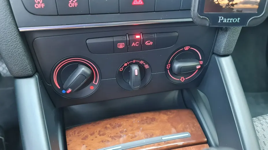 AUDI A3 -