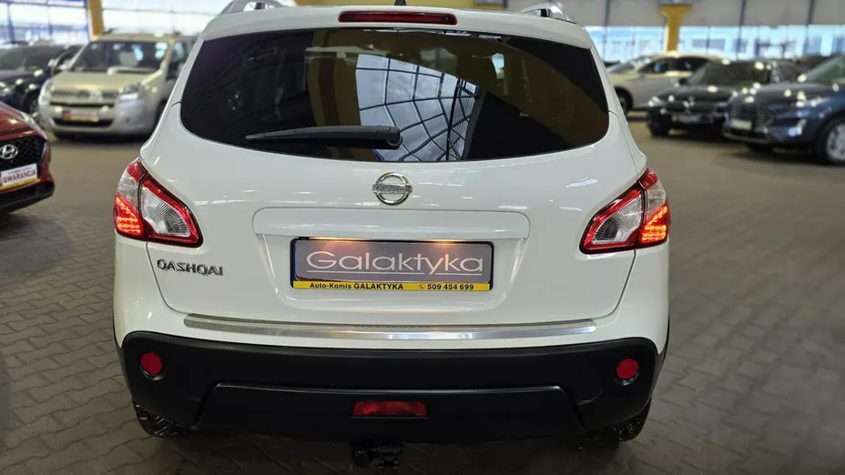 NISSAN Qashqai -