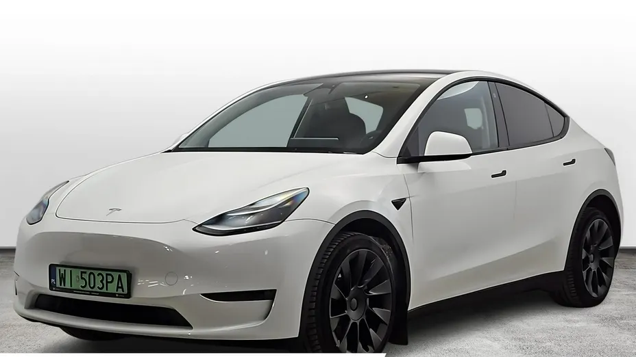 TESLA Model Y -