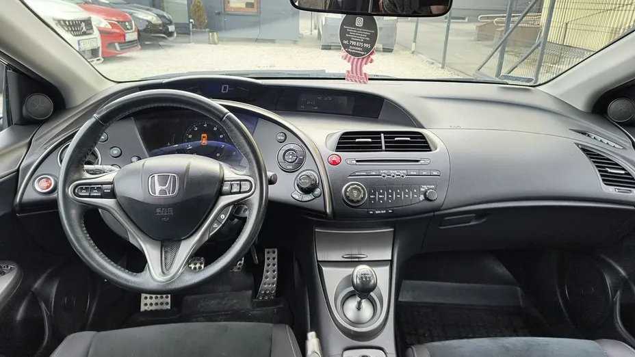 HONDA Civic -