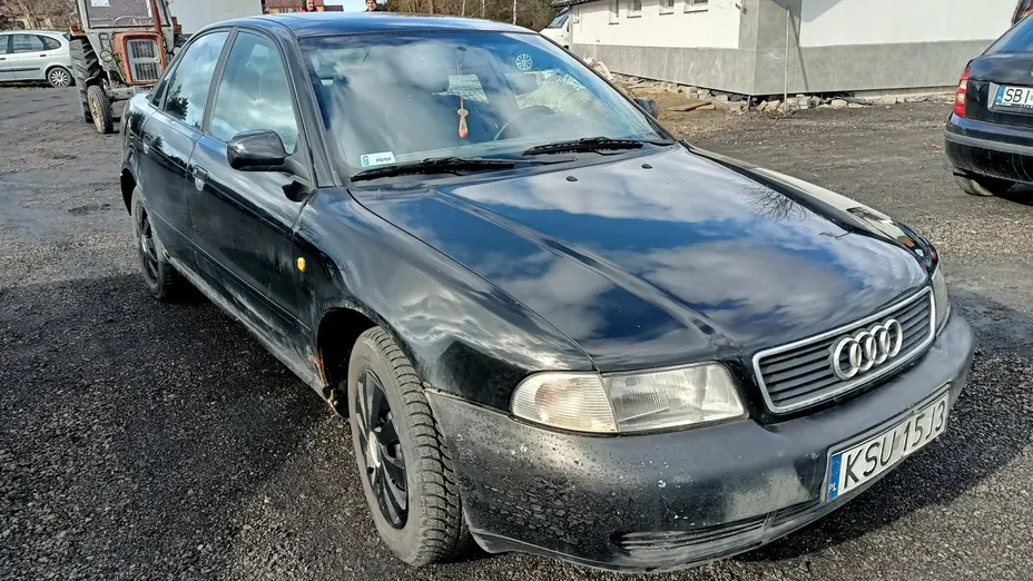 AUDI A4 -
