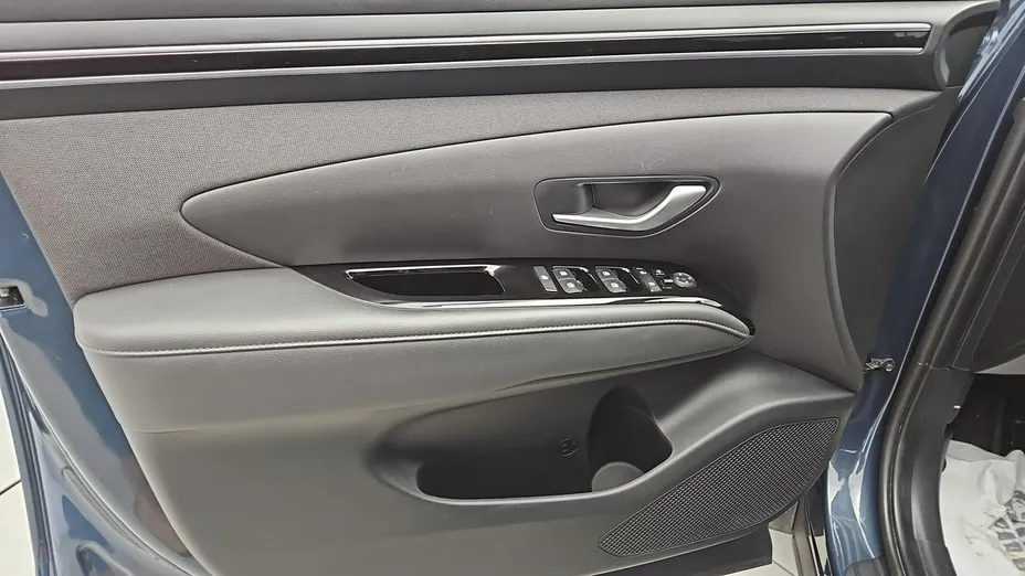 HYUNDAI Tucson -