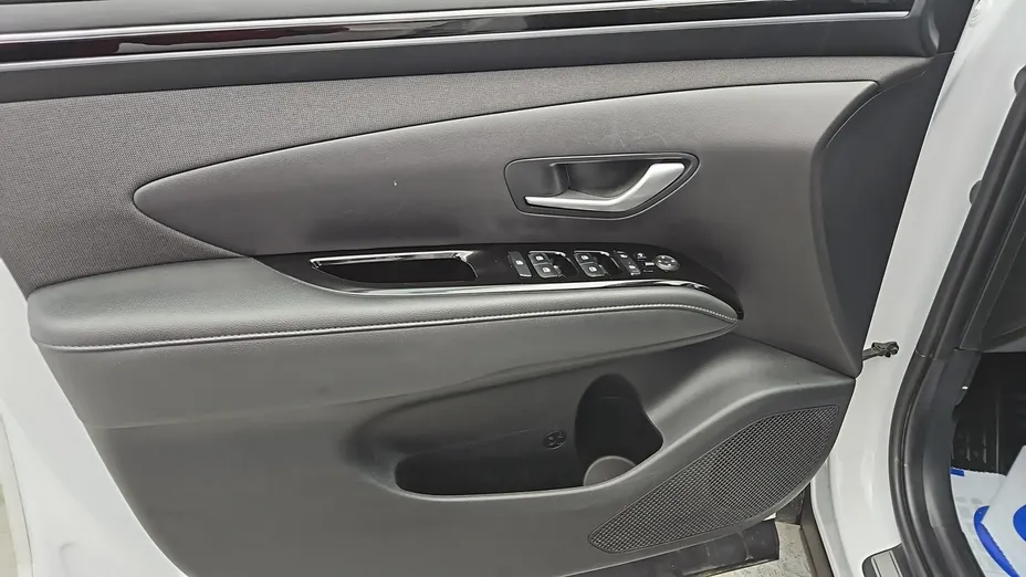 HYUNDAI Tucson -