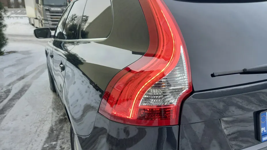 VOLVO XC60 -