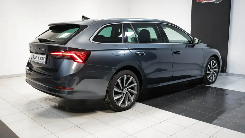 SKODA Octavia -
