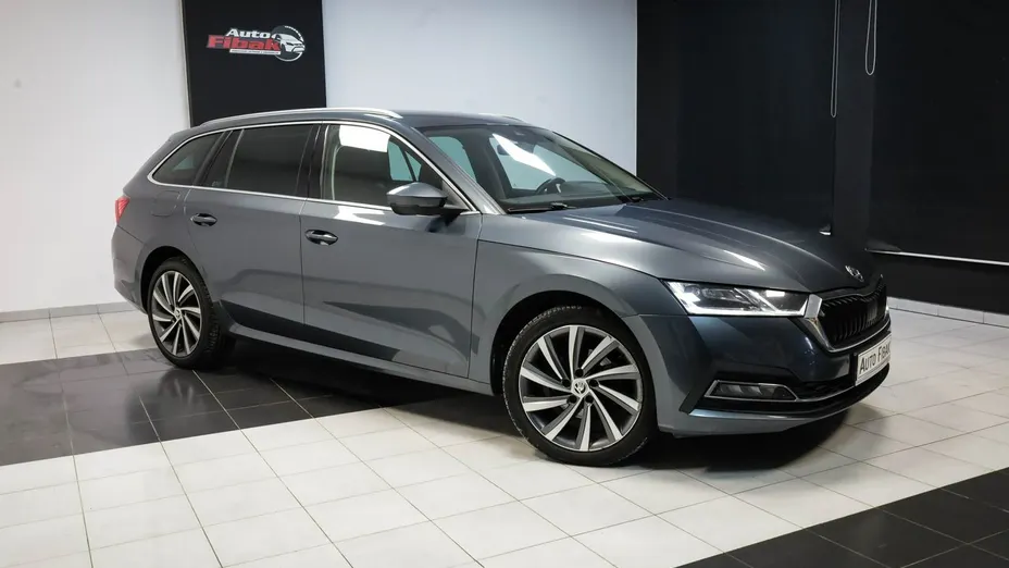 SKODA Octavia -