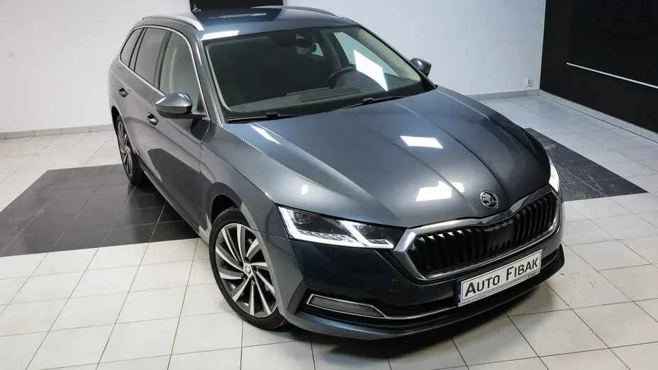 SKODA Octavia -