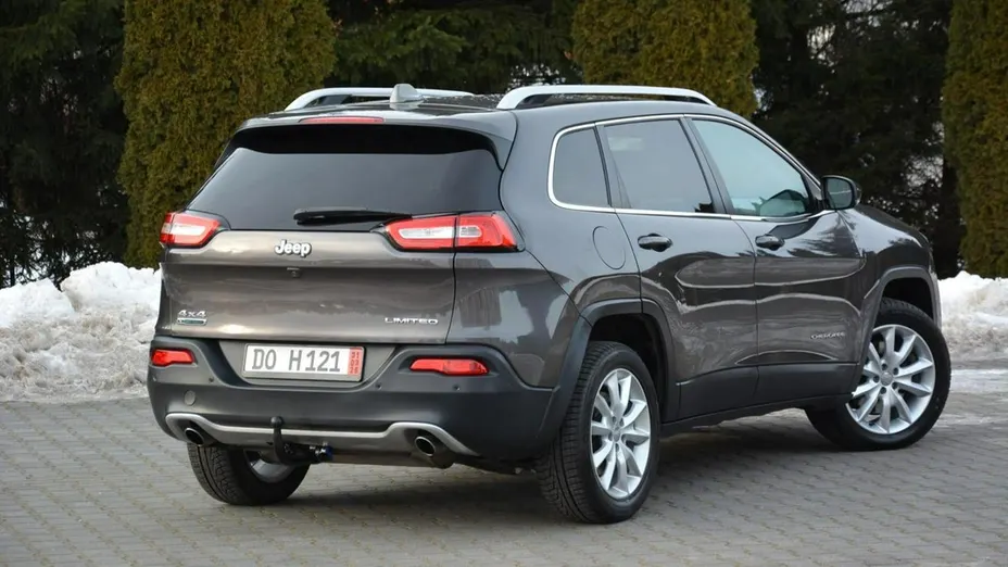 JEEP Cherokee -