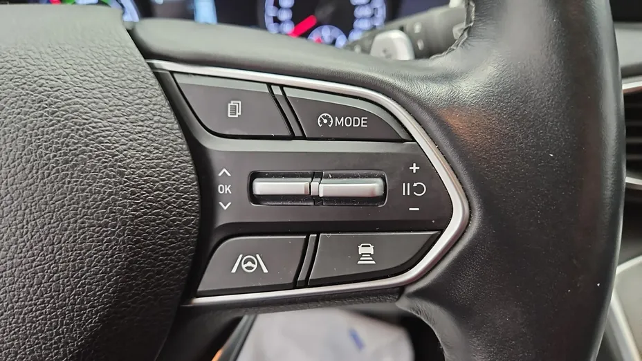 HYUNDAI Santa Fe -