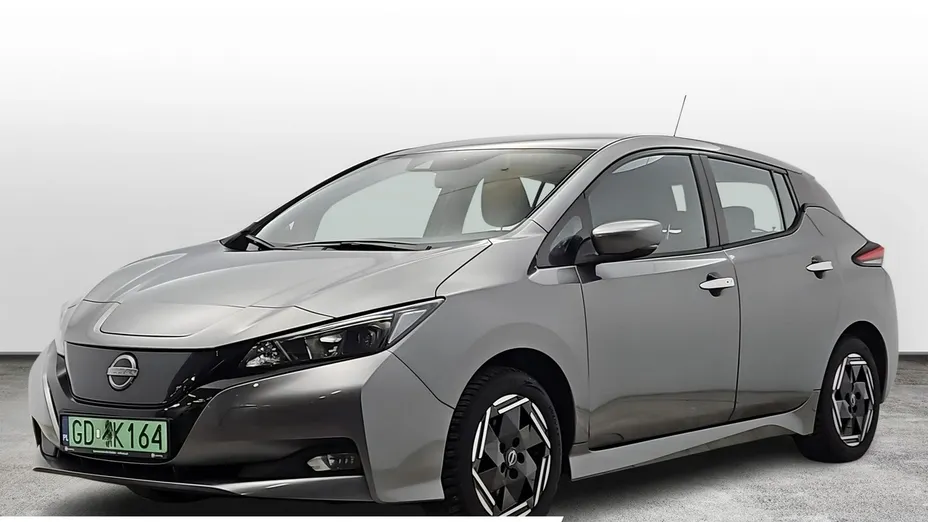 NISSAN Leaf -