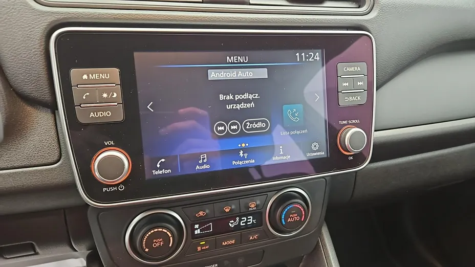 NISSAN Leaf -