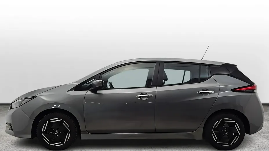 NISSAN Leaf -