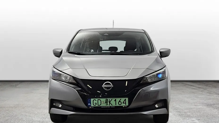 NISSAN Leaf -