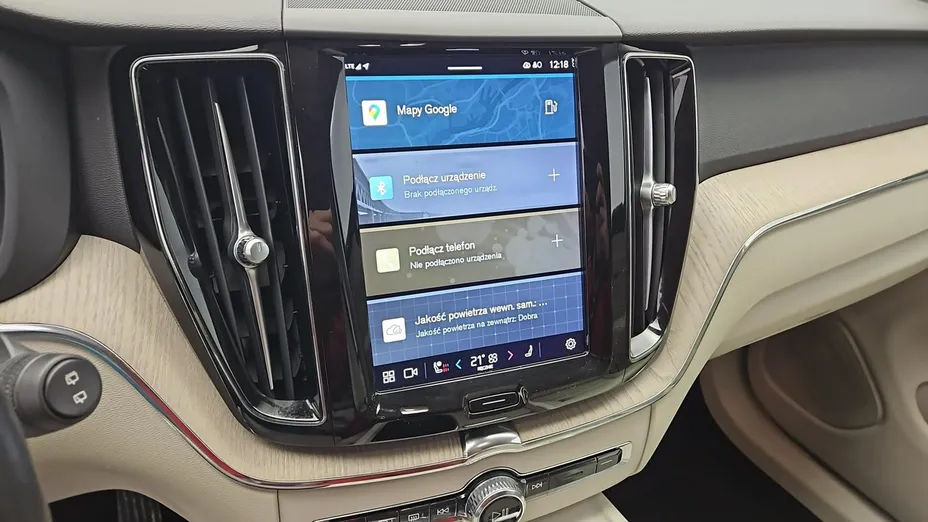 VOLVO XC60 -