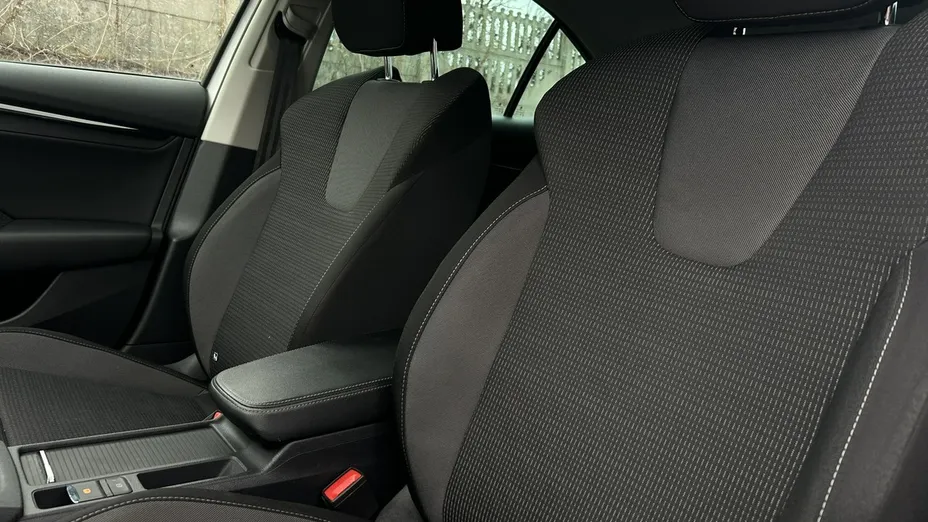 SKODA Octavia -