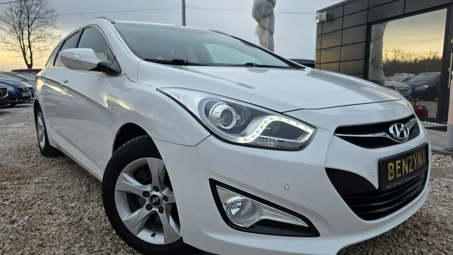 HYUNDAI i40 -