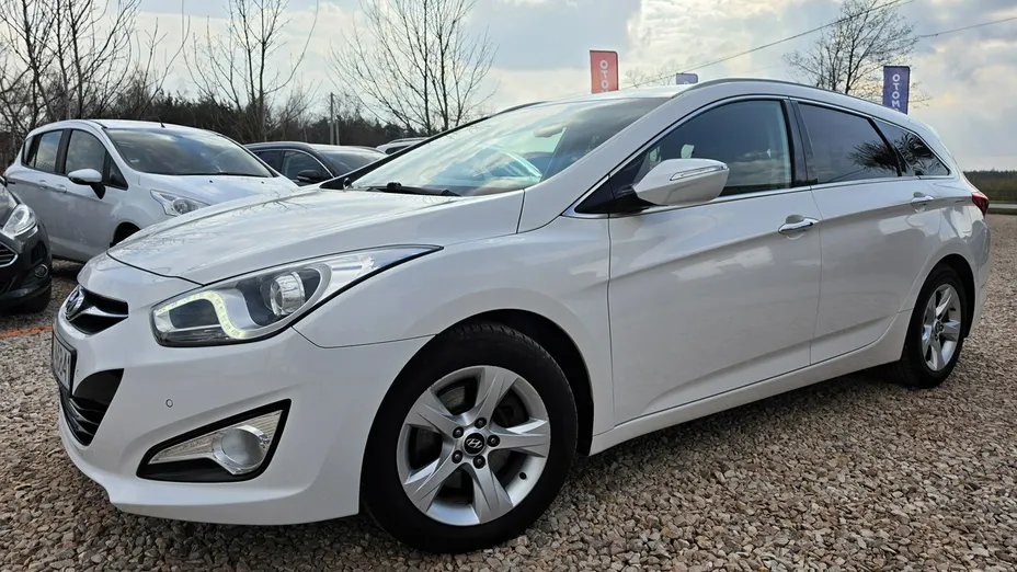 HYUNDAI i40 -