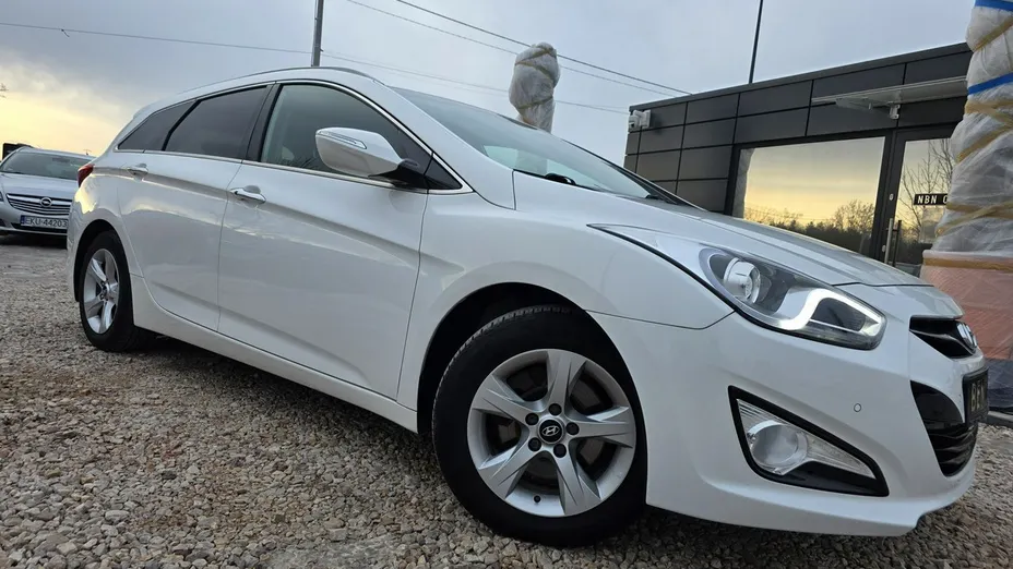 HYUNDAI i40 -