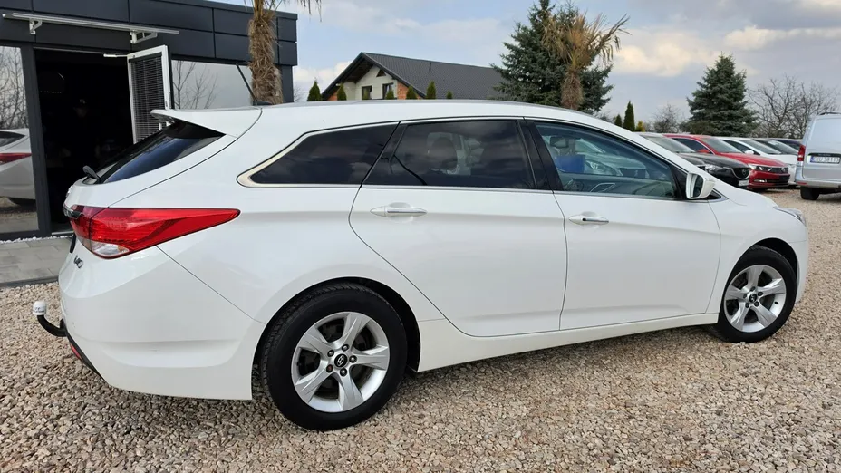 HYUNDAI i40 -