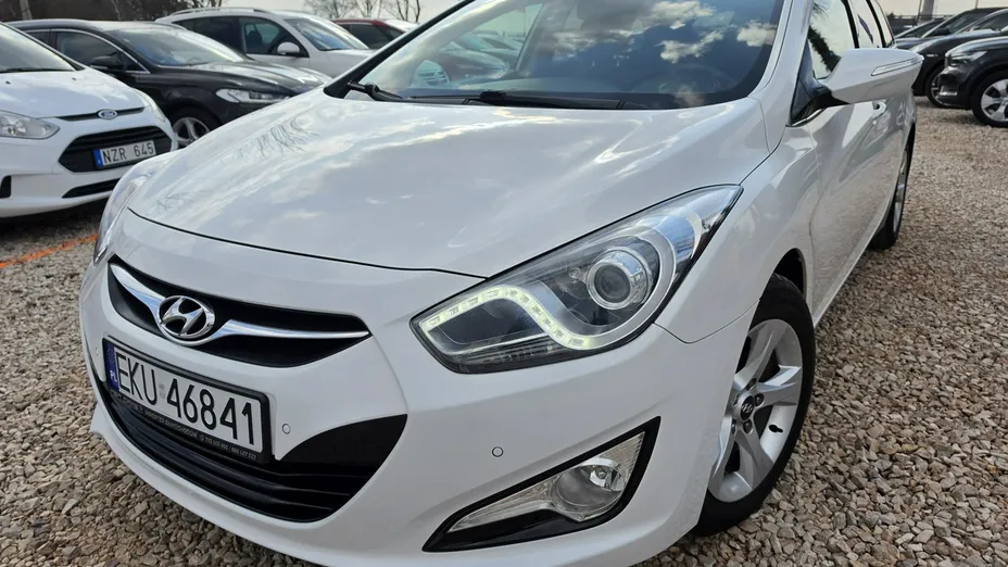 HYUNDAI i40 -