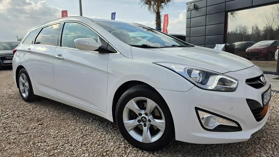 HYUNDAI i40 -