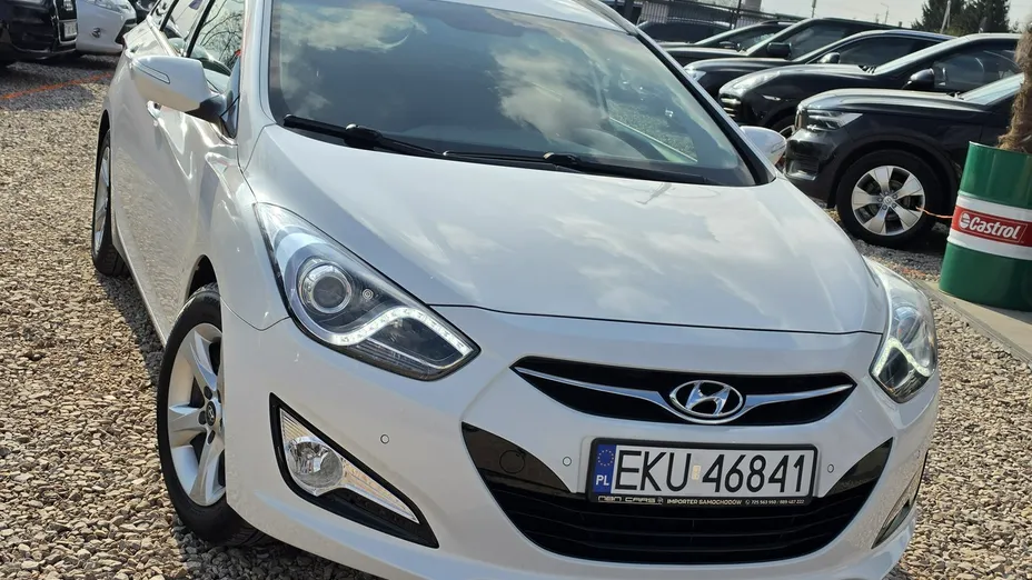 HYUNDAI i40 -