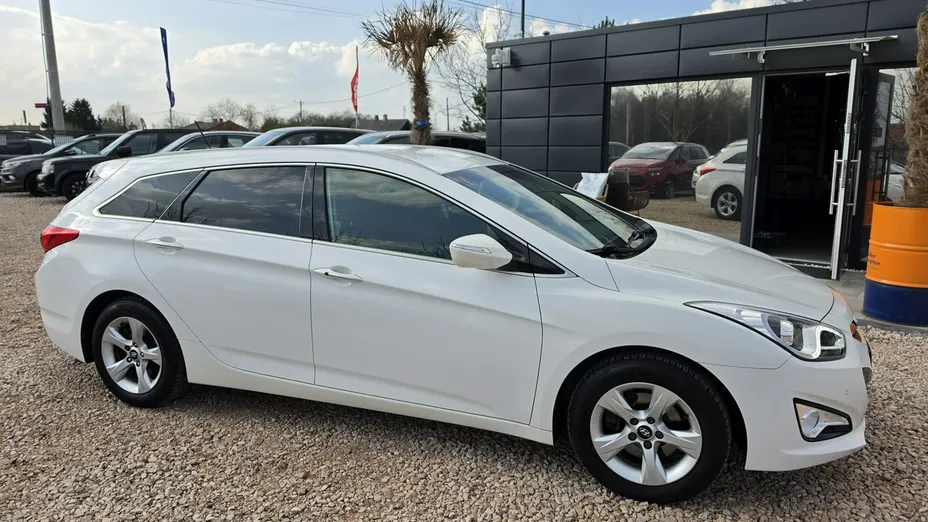 HYUNDAI i40 -