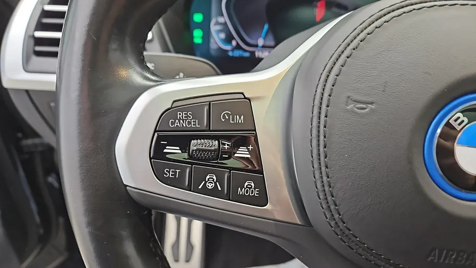 BMW iX3 -